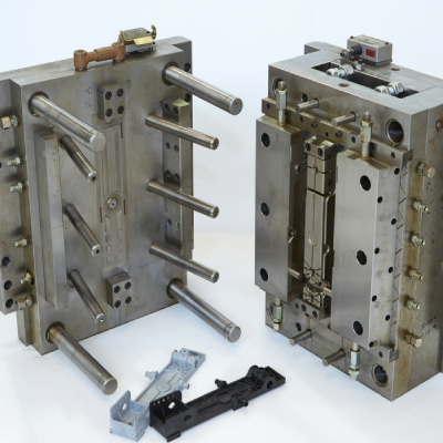 Injuction Mould 01